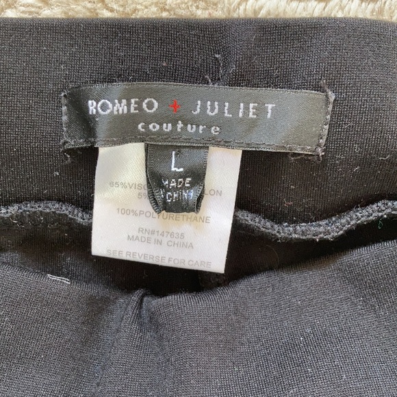 Romeo and Juliet black side stripe leggings - Picture 2 of 5